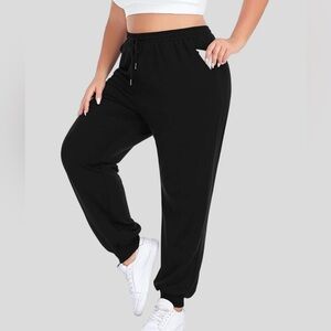 😍SHOW SPECIAL - FASHION NOVA Black Velour Cuffed Joggers size 1X